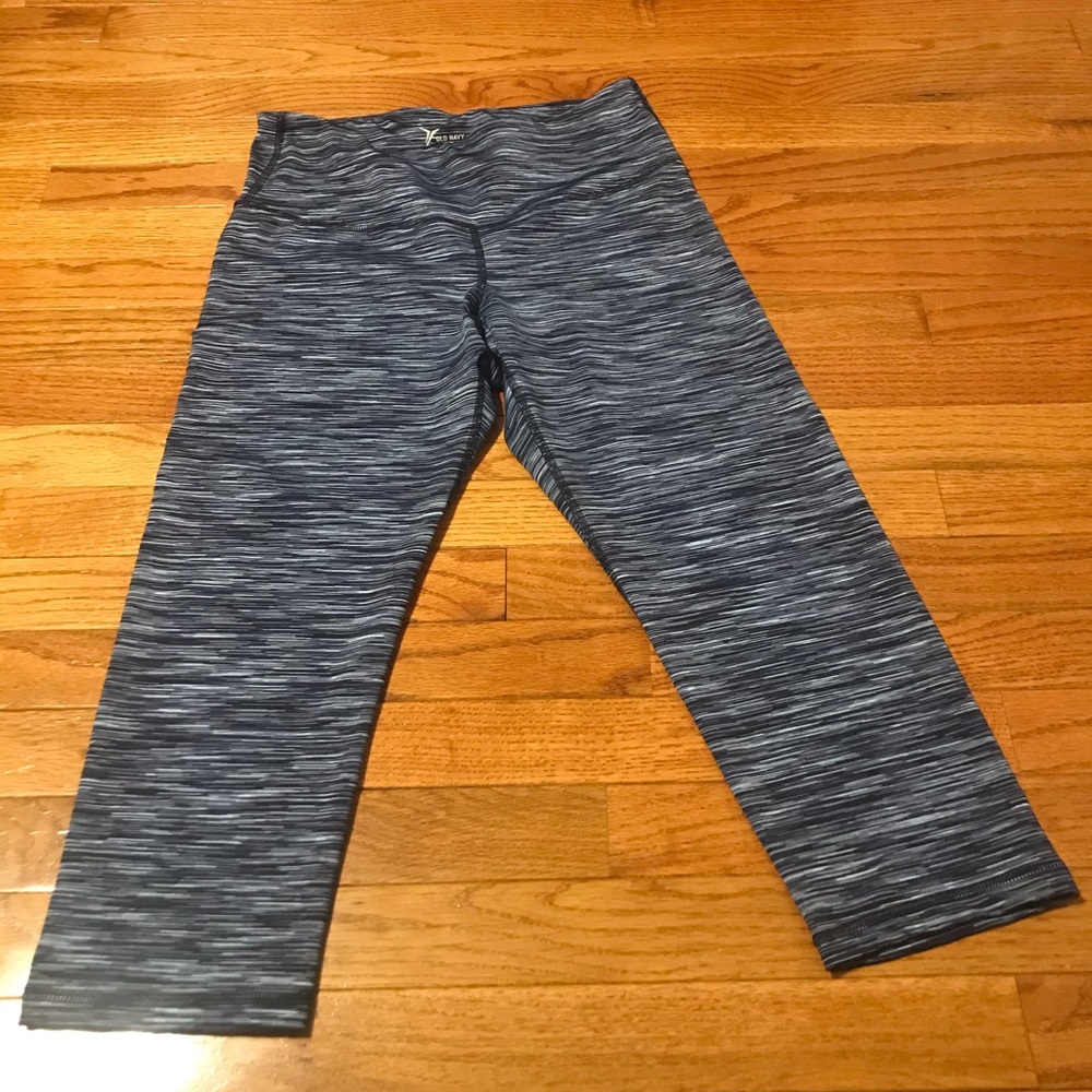 Old navy cropped athletic workout pants